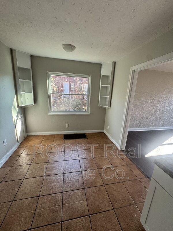 Foto del edificio - 321 W Norman Ave