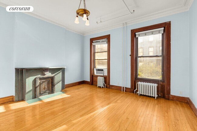 Foto del edificio - 362 W 46th St