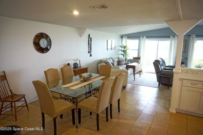 Foto del edificio - 7535 Agawam Rd