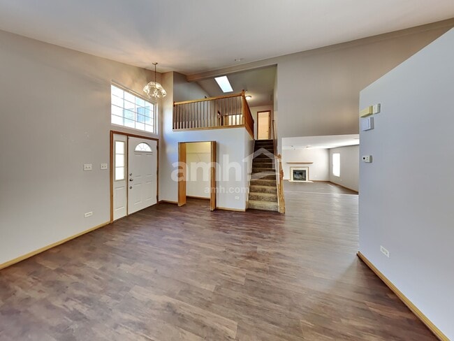 Building Photo - 1303 Lasser Drive
