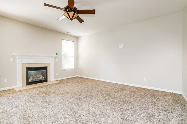 Building Photo - 360 Stobhill Ln