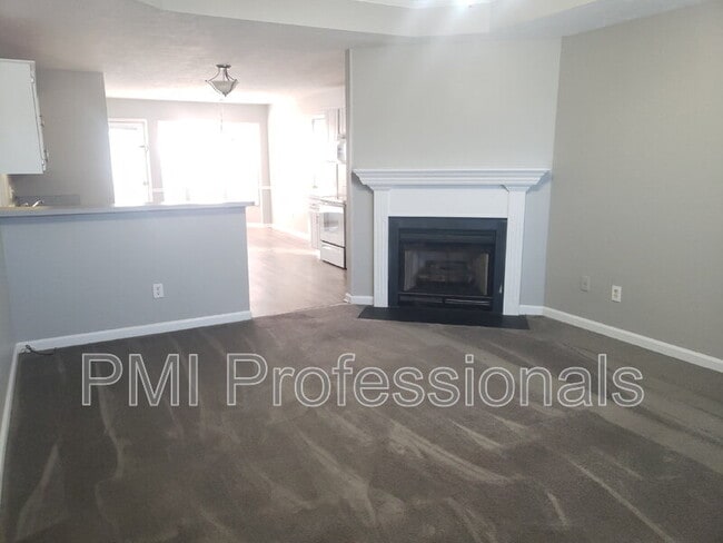 Building Photo - 1418 Tuffnell Dr