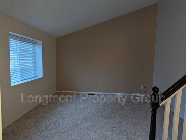 Foto del edificio - 2165 Hackberry Cir