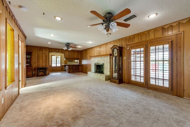 Building Photo - Country Living 3 Bed 2 Bath - Farmersville...