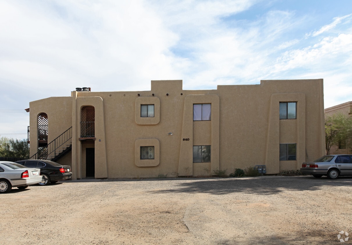 940 N Alvernon Way, Tucson, AZ 85711 Apartments in Tucson, AZ