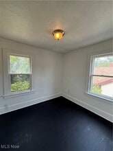 Building Photo - 1057 Joy Ave