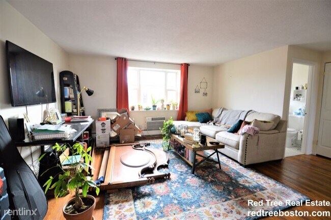 Foto del edificio - 53 Colborne Rd