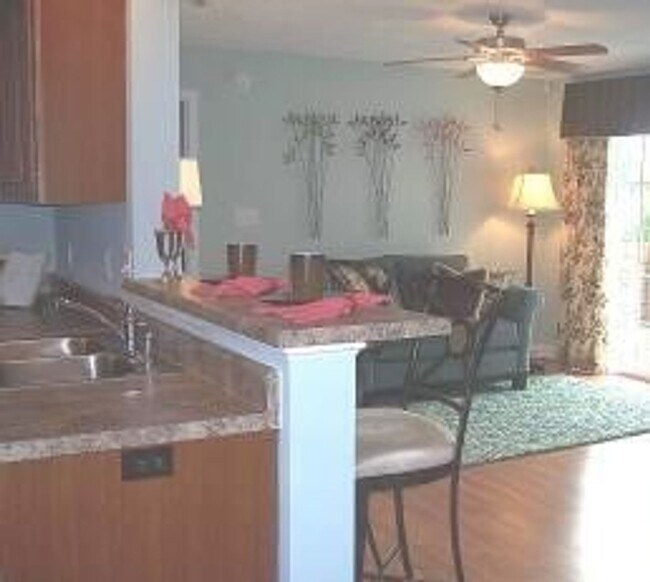 Building Photo - 3BR, 2BA Condo in Cornerstone