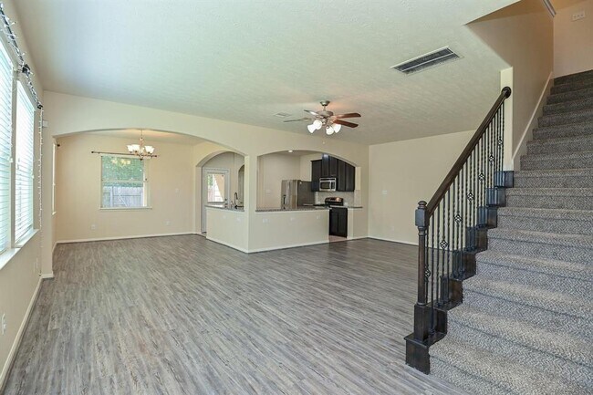 Foto del edificio - 14511 Roaring Fork Ln
