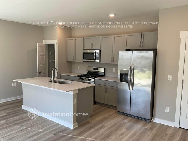 Foto del edificio - 1023 Baltusrol Ln
