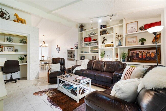 Foto del edificio - 6400 S Meadows Blvd