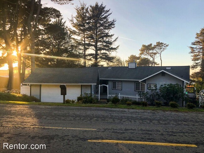 Foto del edificio - 3 br, 2 bath House - 352 Roundhouse Creek Rd