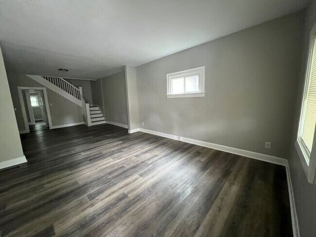 Foto del edificio - Gorgeous Townhome on the City's Eastside