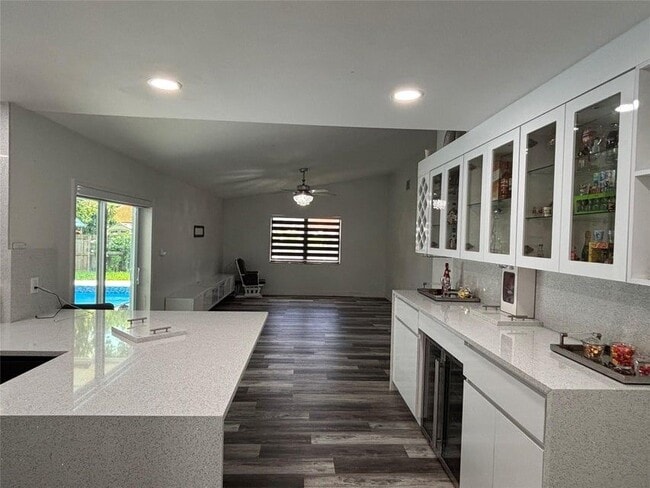 Building Photo - 6421 Crossbow Ct