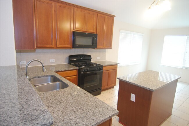 Foto del edificio - 2834 Lockeridge Pines Dr