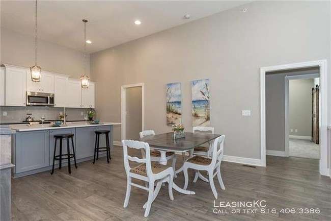 Building Photo - 2,3, & 4 Bedroom Townhomes for Rent