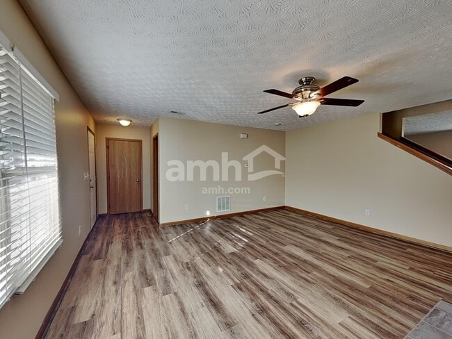 Building Photo - 7802 Jefferson Run