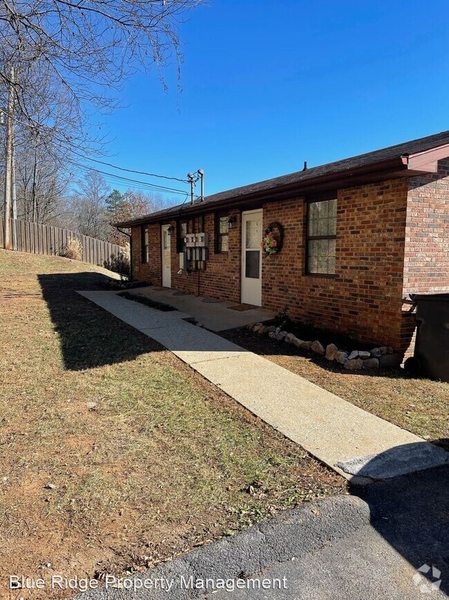 Holiday Hills Apartments under 3,000 Kingsport, TN 1 Rentals