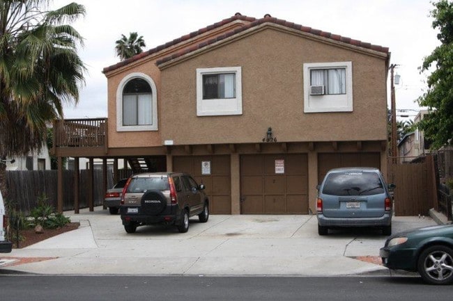 Building Photo - Arizona Villa Apartments
