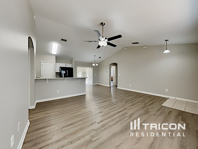Foto del edificio - 1003 Cherry Laurel St