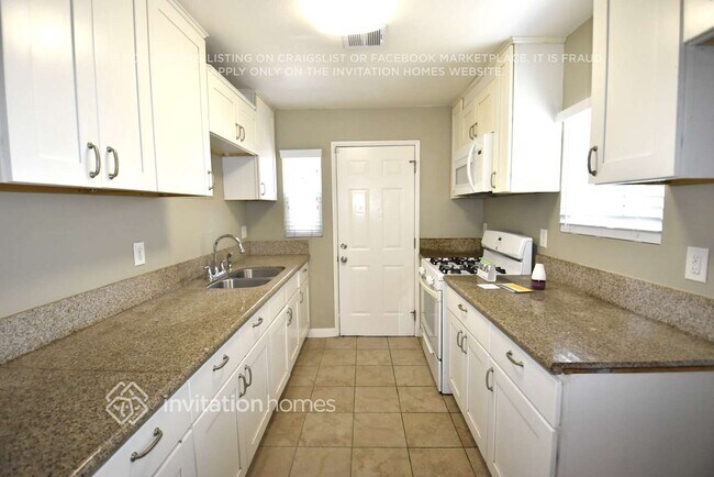 Foto del edificio - 2010 N Corlett Ave