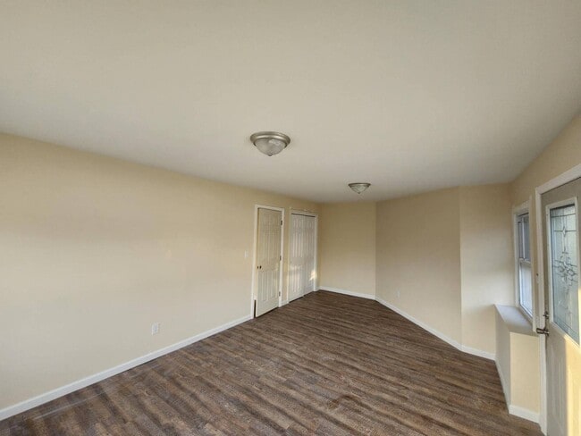 Foto del edificio - 24 Poplar Pl