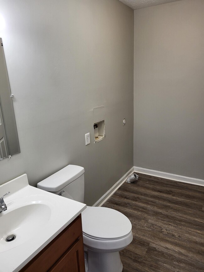 Foto del edificio - 136 Spring Cir Dr