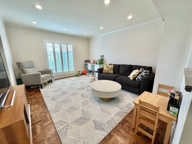 Building Photo - Lovely 3bd/2bth Home in The Sunset