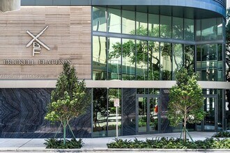 Building Photo - 1000 Brickell Plaza