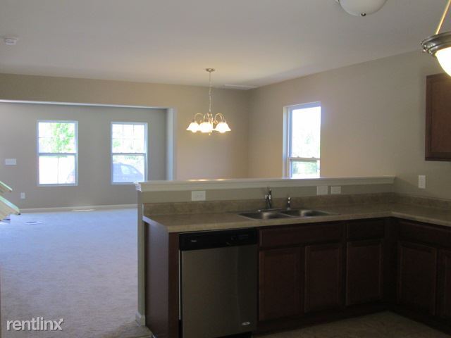Foto del edificio - 3 br, 2.5 bath House - 4221 Salem Springs Ct