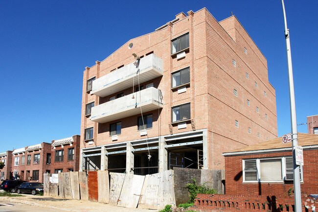 Building Photo - 13225 Pople Ave