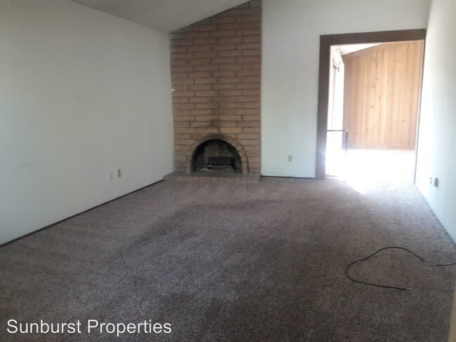 Building Photo - 7801-7803 Serrano Ct