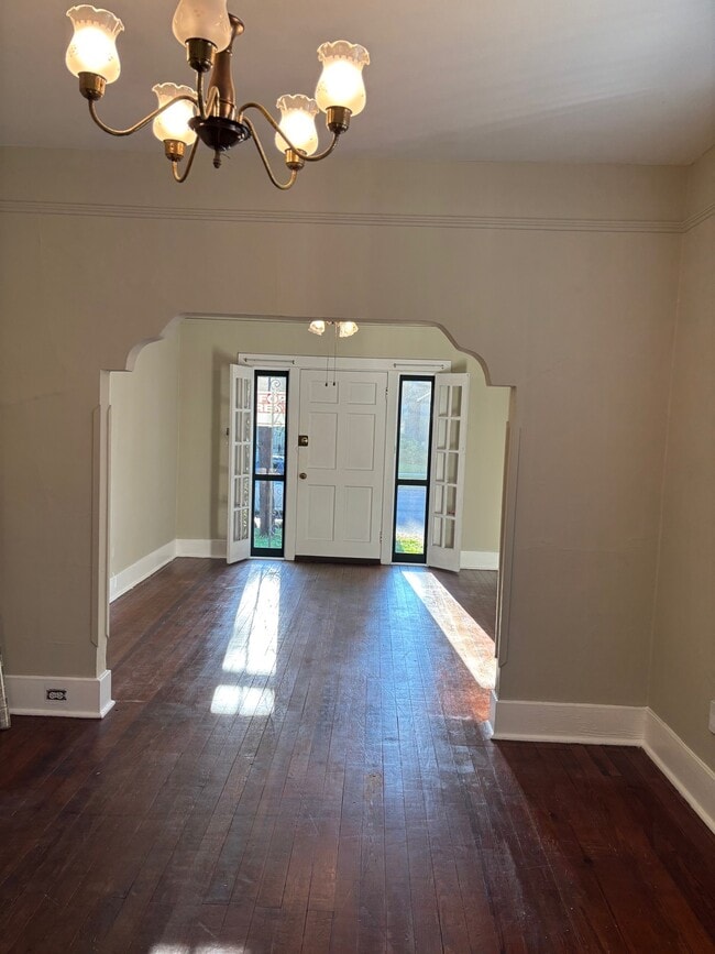 Building Photo - 308 Henry Clay Ave