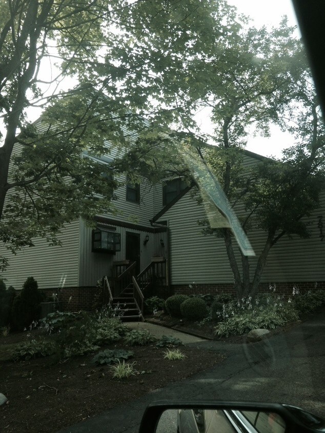 7821 Hills and Dales Rd NW, Massillon, OH 44646 Condo for Rent in