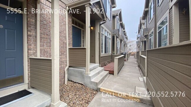 Foto del edificio - 5555 E Briarwood Ave