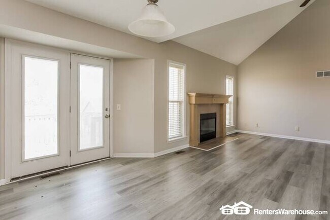 Foto del edificio - Beautiful 4 bed, 3 bath Home in Kearney! A...