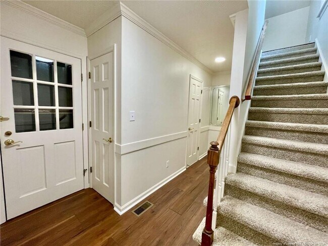 Foto del edificio - 5704 Kindley Dr