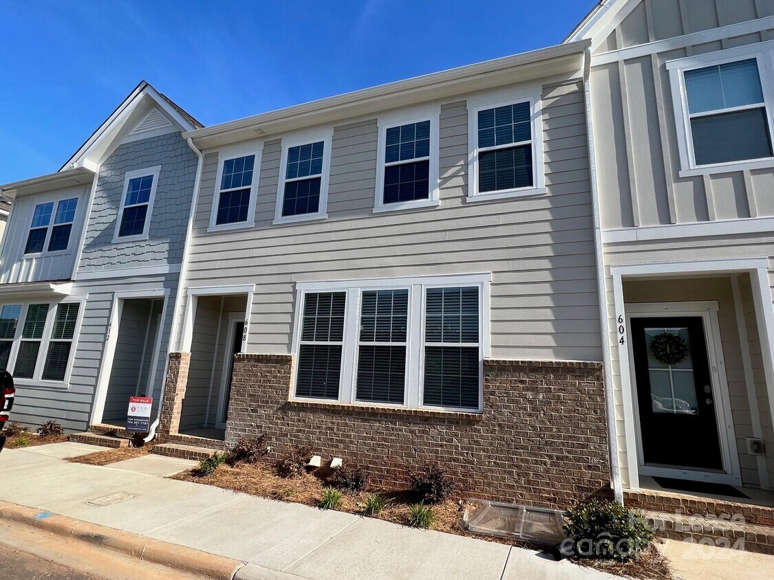608 Amalfi Dr, Davidson, NC 28036 Townhome Rentals in Davidson NC