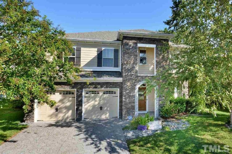 Primary Photo - 909 Iverton Ln