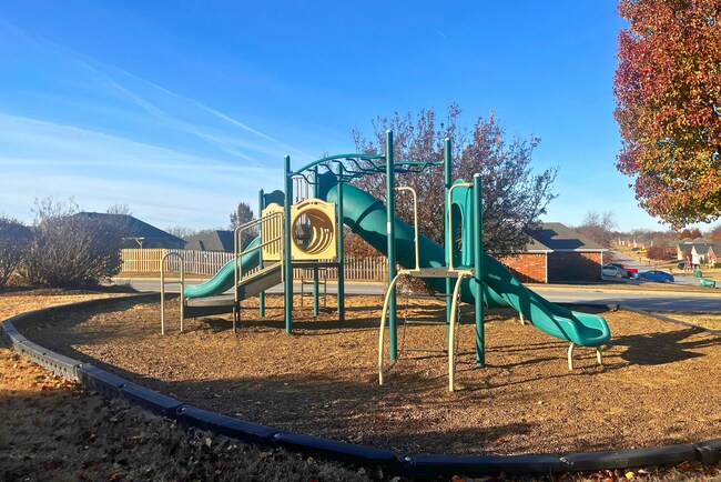 Building Photo - 430 Ravenna Dr