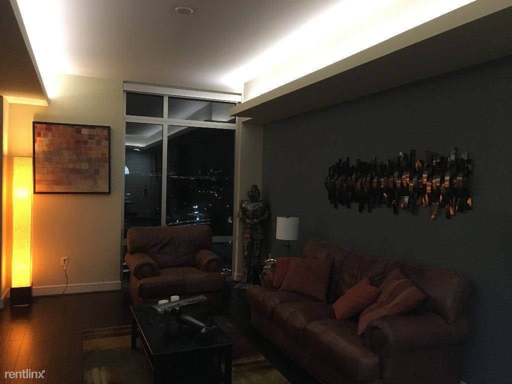 Primary Photo - 214 Barton Springs Rd