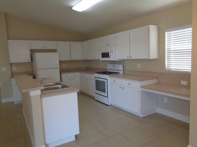 Building Photo - 29425 Crossland Dr