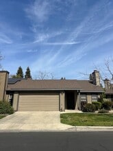 Building Photo - 2634 E Tulare Ave