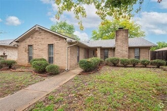 Building Photo - 1637 San Antone Ln