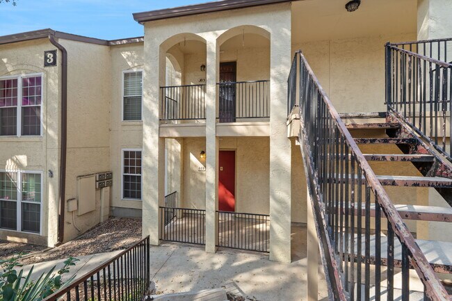 Foto del edificio - 8702 Village Dr