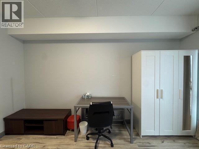 Photo du bâtiment - 77 Leland St