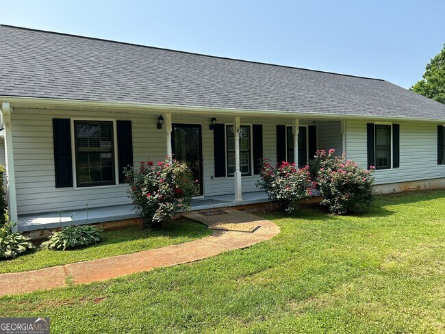 Building Photo - 2745 McDonough Rd