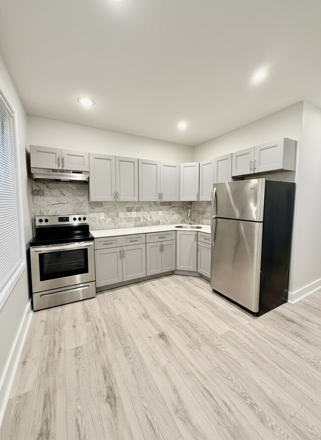 Photo - 665 E Wensley St Apartment