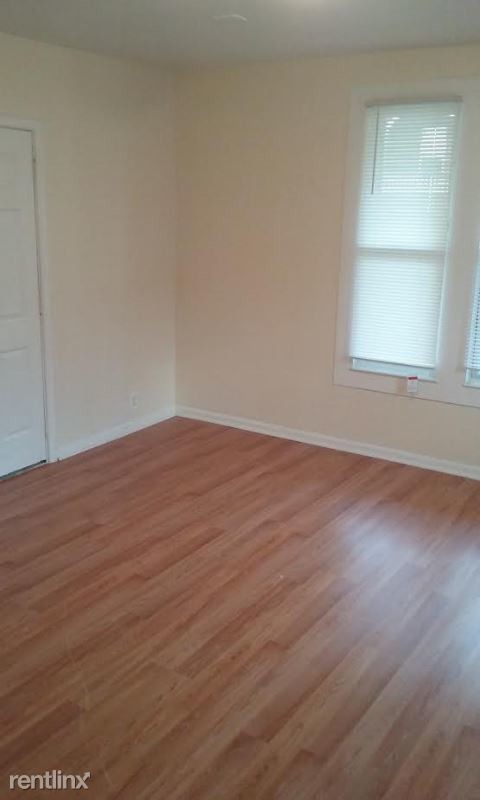Building Photo - 1 br, 1 bath Apartment - 107 Vine St