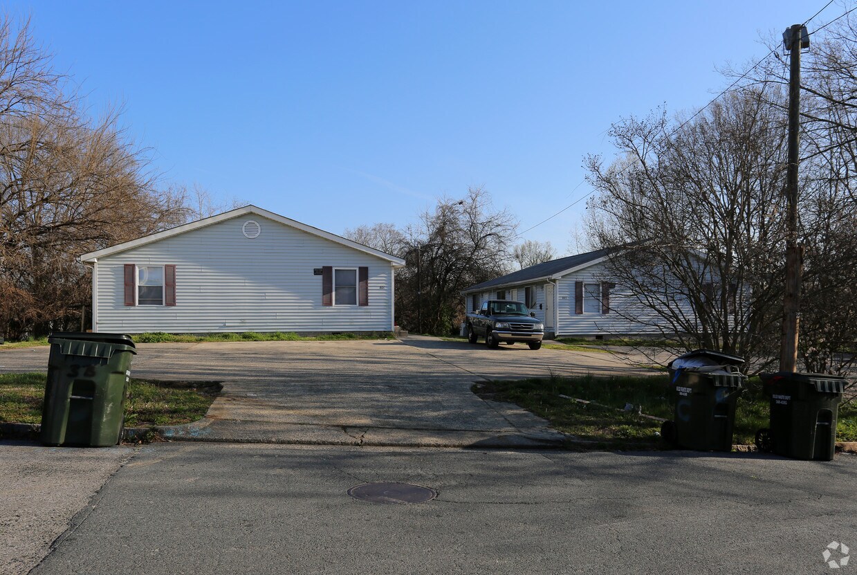 Primary Photo - 801-803 Mallard Ave